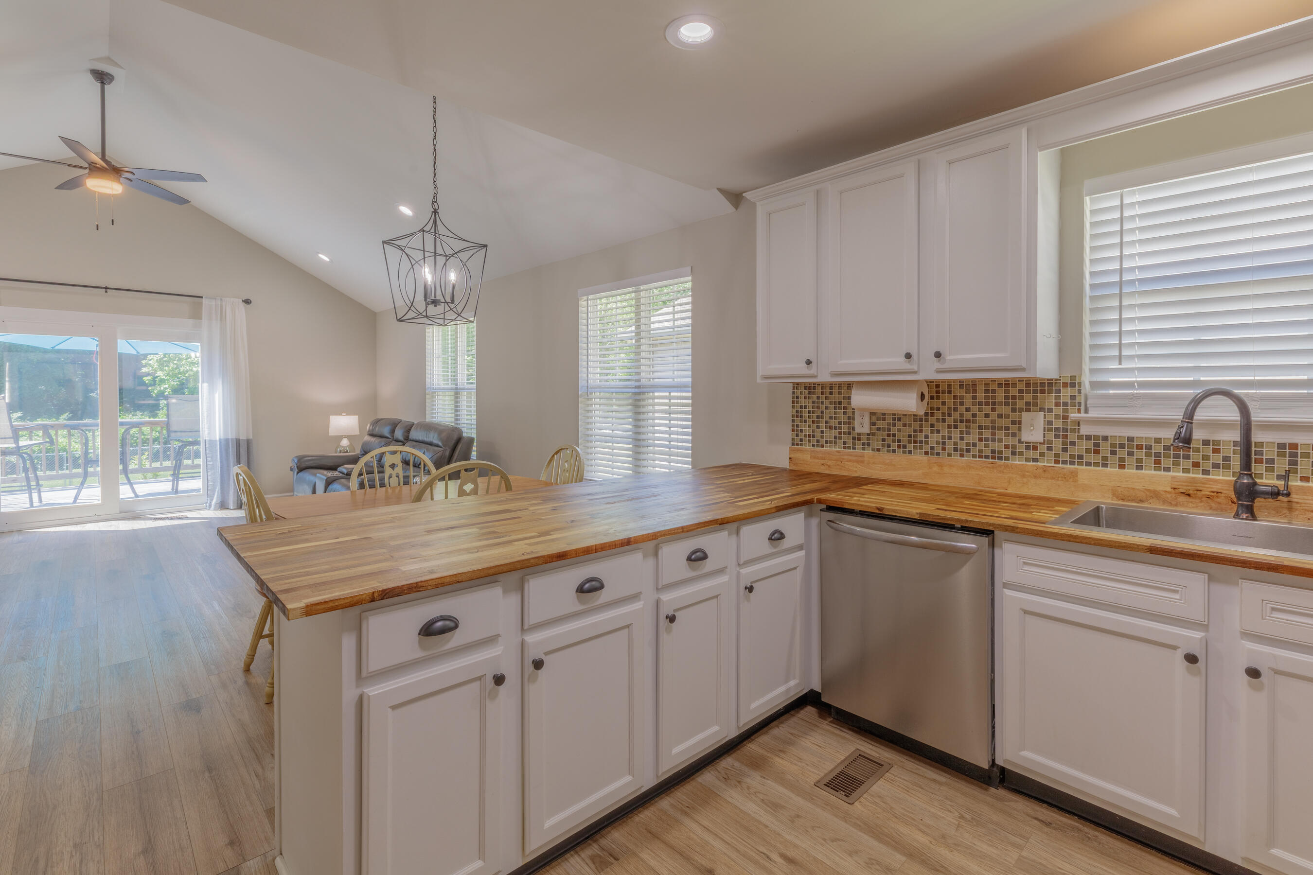 3784 Kellys Ferry Road Chattanooga, TN 37419 - Photo 12 of 51 3785 Kelly Ferry HD-30