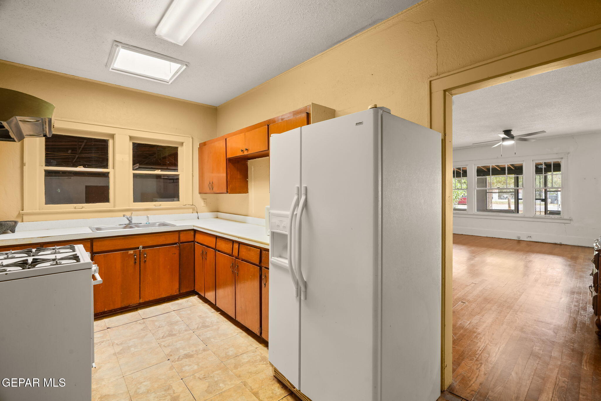 7798 Rosedale Street El Paso, TX 79915 - Photo 12 of 93 7798 Rosedale St-11