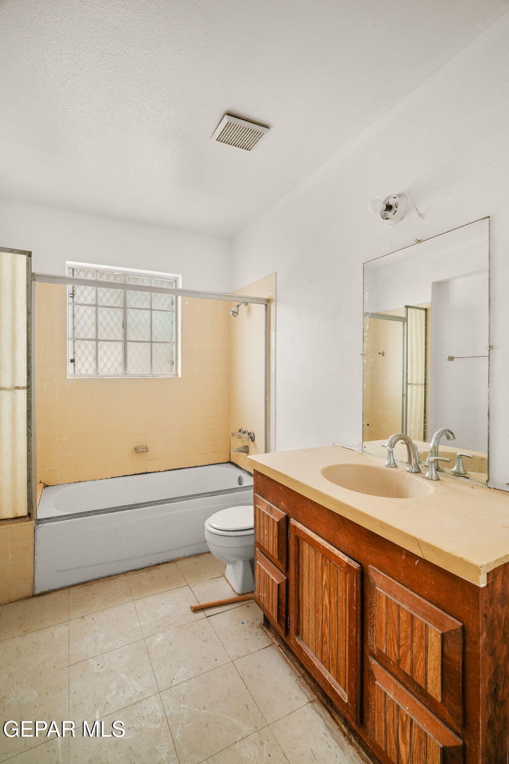 7798 Rosedale Street El Paso, TX 79915 - Photo 73 of 93 7798 Rosedale St-27