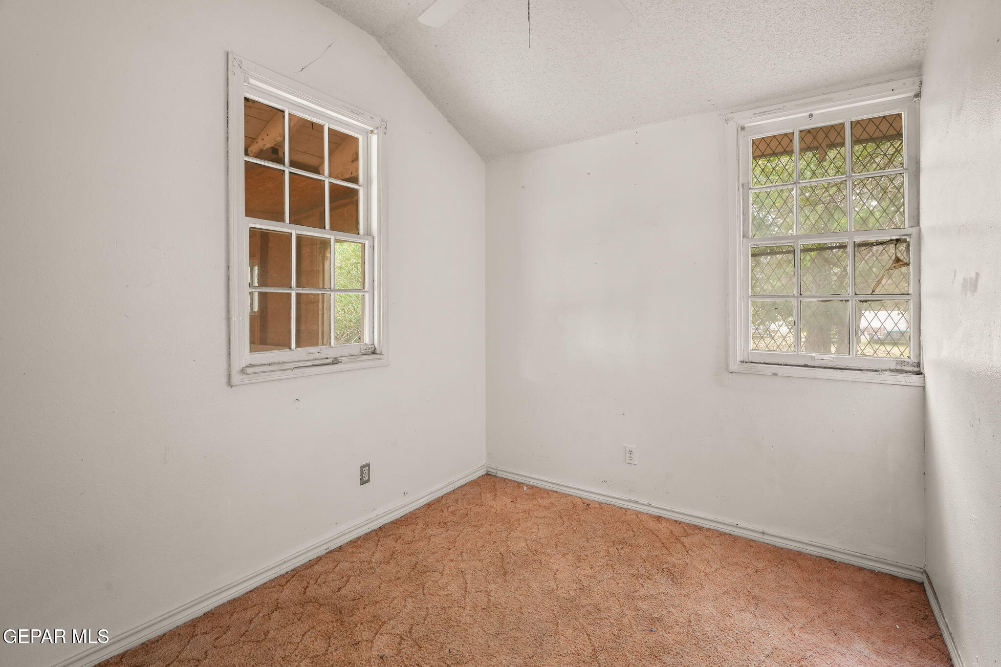 7798 Rosedale Street El Paso, TX 79915 - Photo 76 of 93 7798 Rosedale St-31