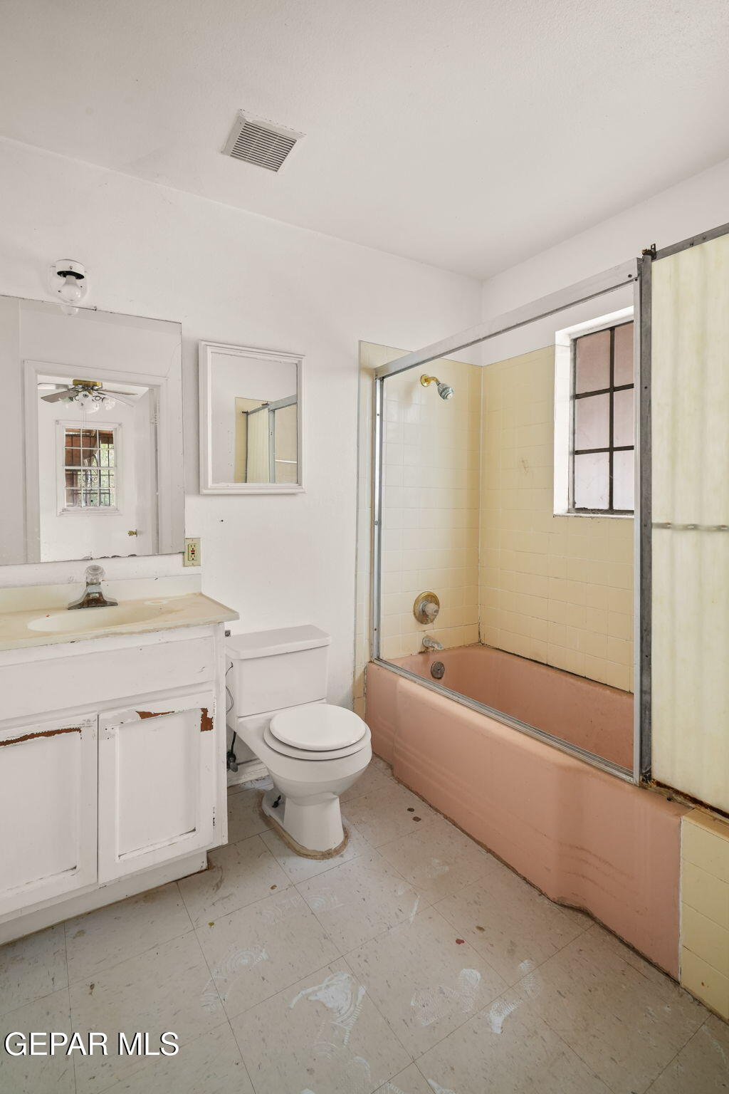 7798 Rosedale Street El Paso, TX 79915 - Photo 78 of 93 7798 Rosedale St-33