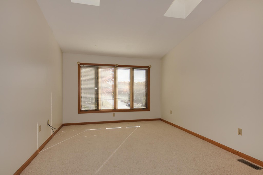 66 Nottingham Road, Unit 66 Grafton, MA 01519 - Photo 2 of 15 Gallery Image 2