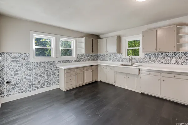 $1,550 | 222 Belmont, San Antonio, TX 78202