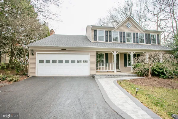 $949,900 | 7504 Mullingar Court, Springfield, VA 22153