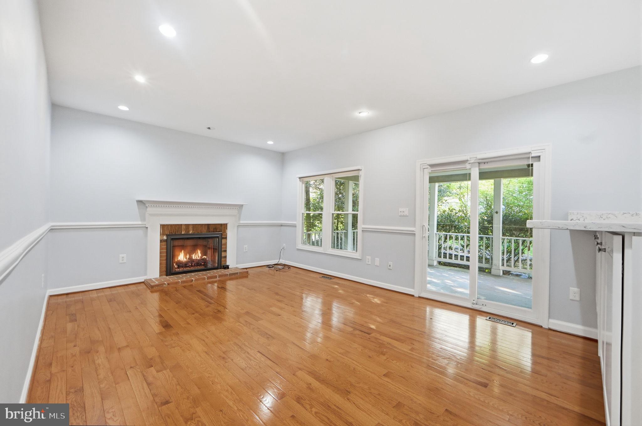 7504 Mullingar Court Springfield, VA 22153 - Photo 18 of 60 Family Room