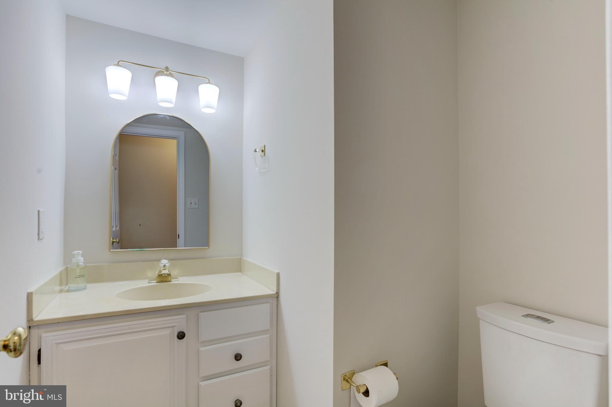 7504 Mullingar Court Springfield, VA 22153 - Photo 20 of 43 Half Bath Main Level