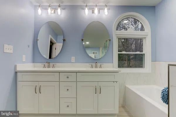 $949,900 | 7504 Mullingar Court, Springfield, VA 22153