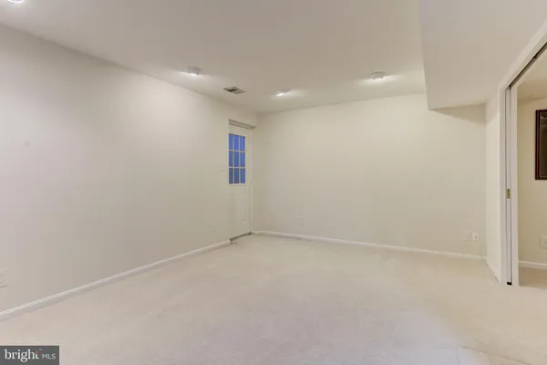 $949,900 | 7504 Mullingar Court, Springfield, VA 22153