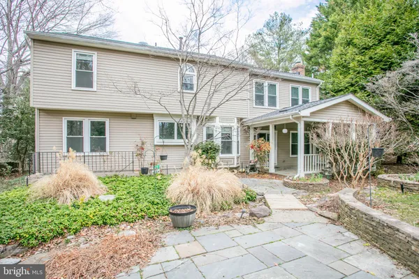 $949,900 | 7504 Mullingar Court, Springfield, VA 22153