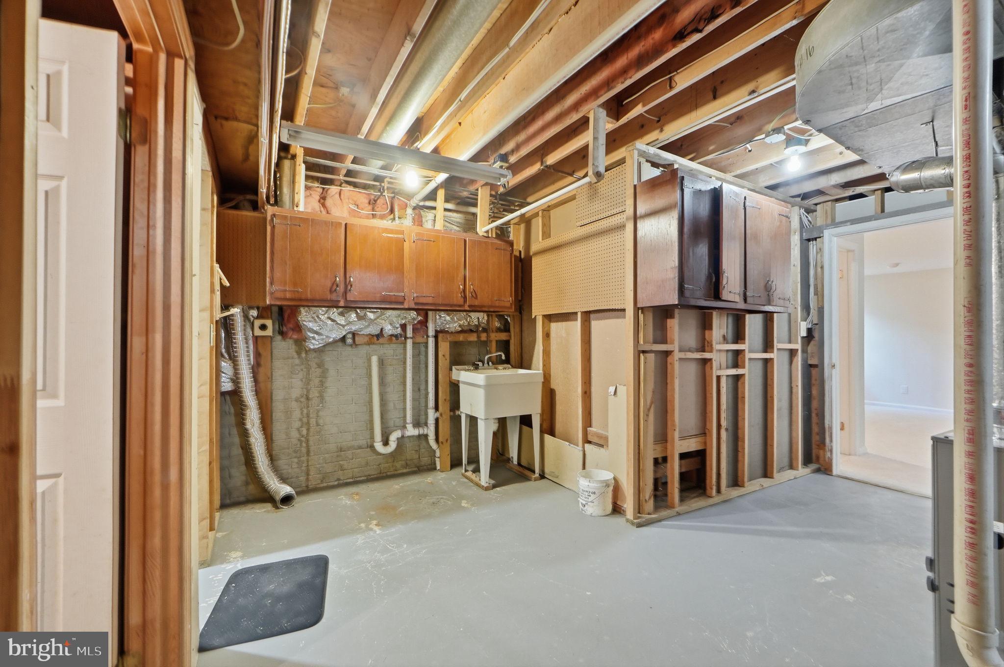 7504 Mullingar Court Springfield, VA 22153 - Photo 49 of 60 a view of a storage room