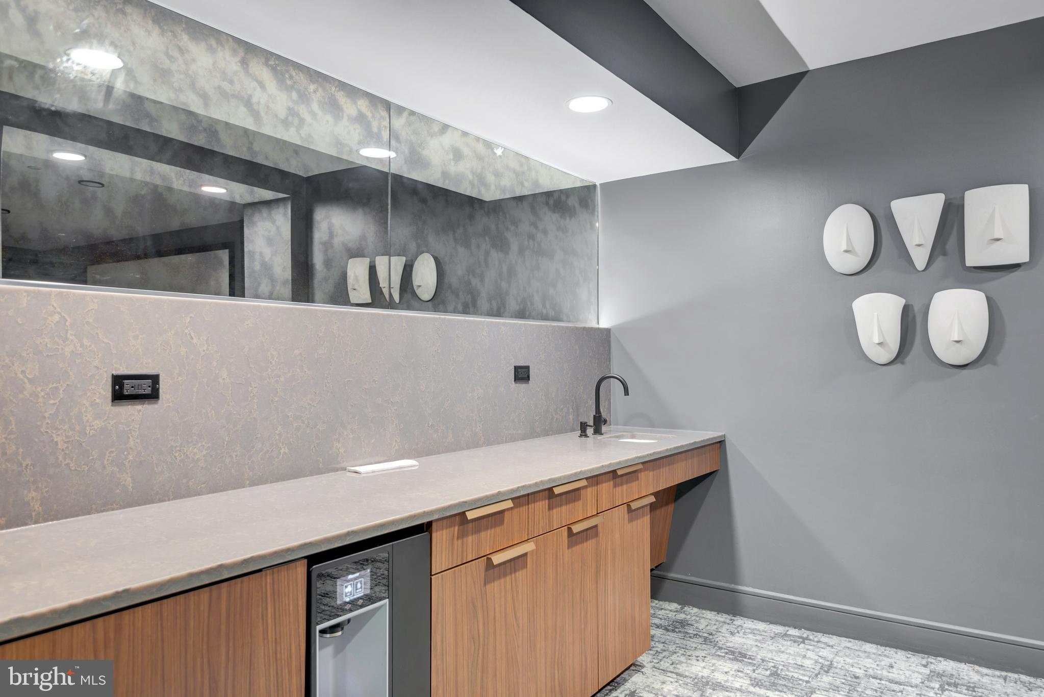 616 E Street Northwest, Unit 622 Washington, DC 20004 - Photo 19 of 27