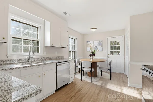 $2,495 | 7224 Hackberry Lane, Charlotte, NC 28226