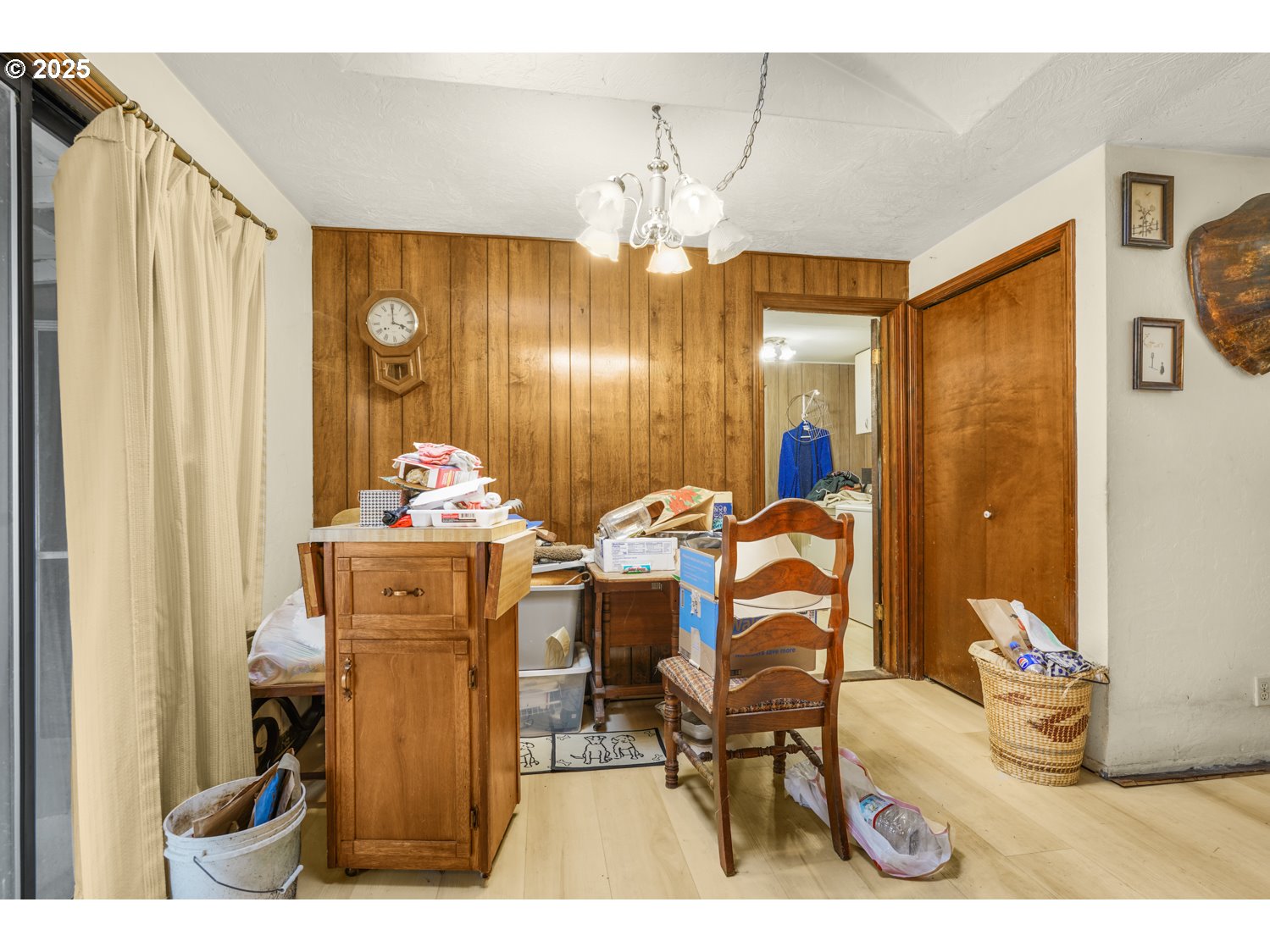 219 17th Street Springfield, OR 97477 - Photo 4 of 10