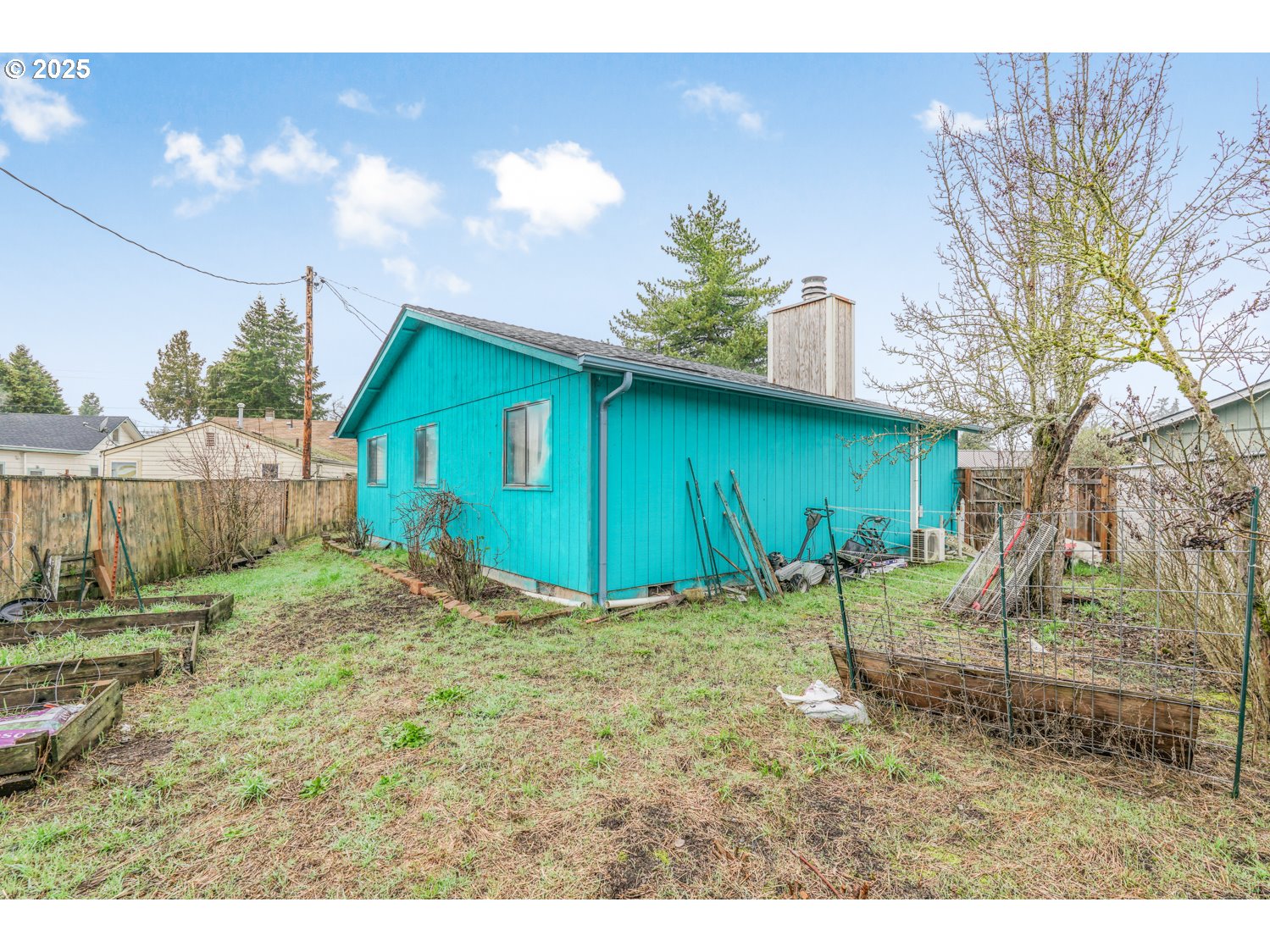 219 17th Street Springfield, OR 97477 - Photo 9 of 10