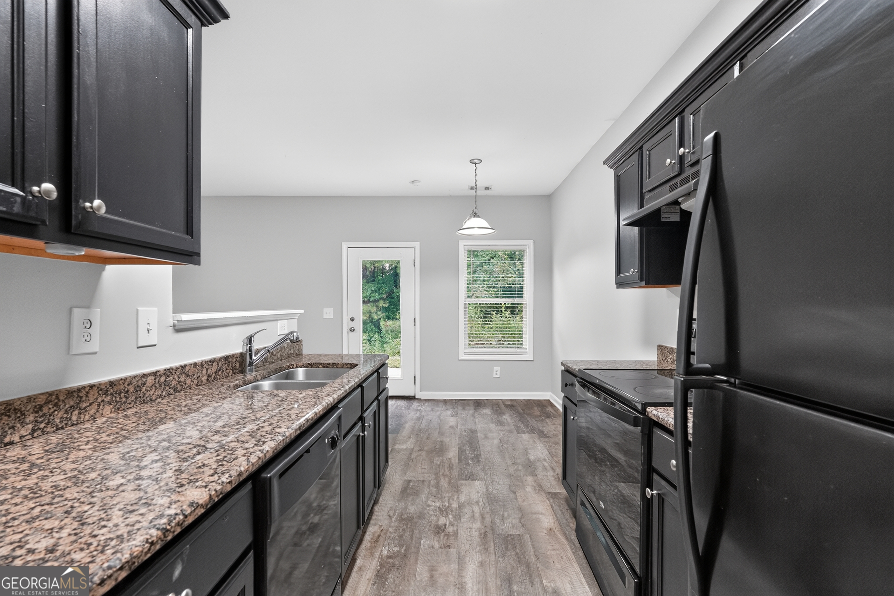6381 Shadow Square Lithonia, GA 30058 - Photo 12 of 36