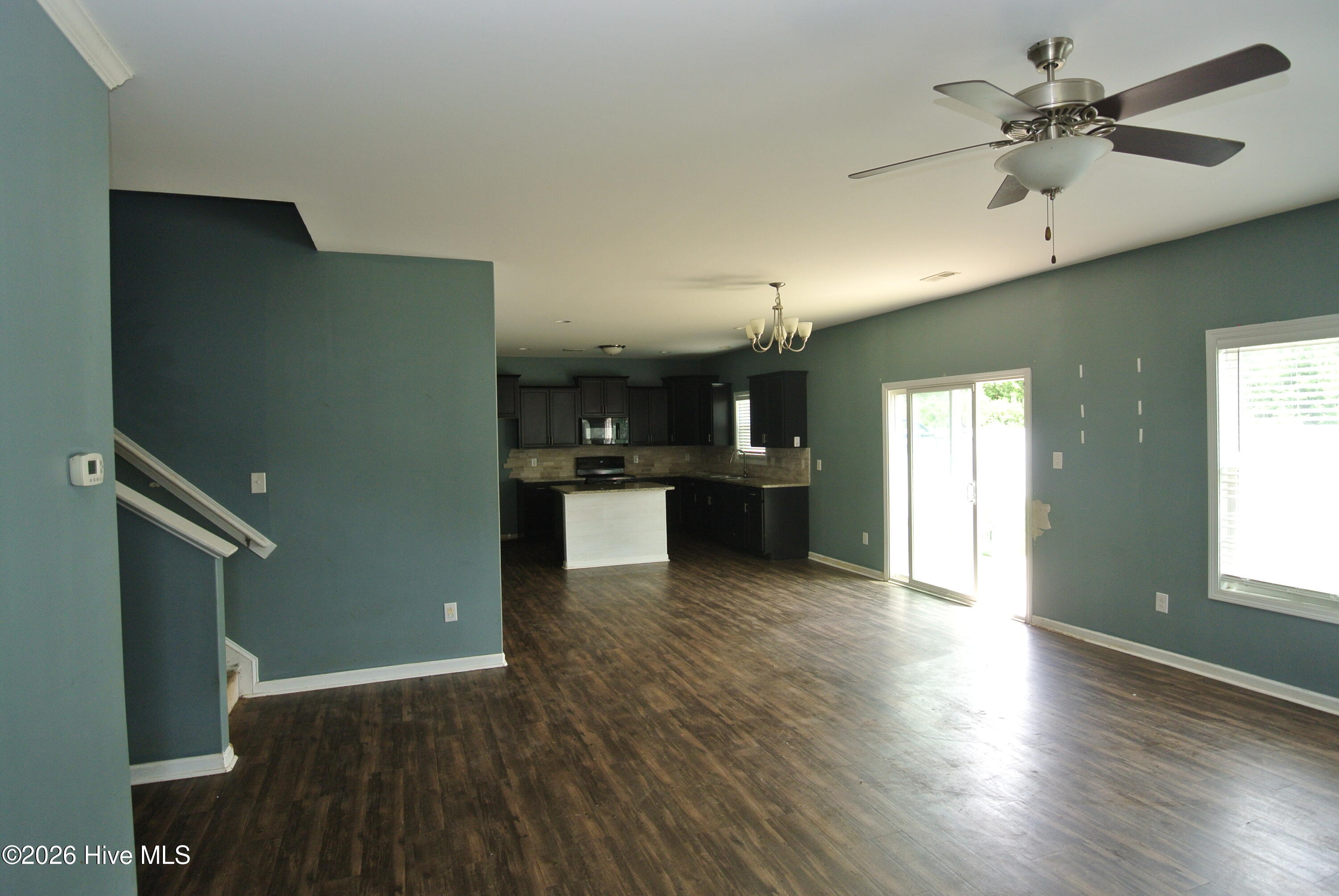 315 Station House Road New Bern, NC 28562 - Photo 9 of 28 Living room