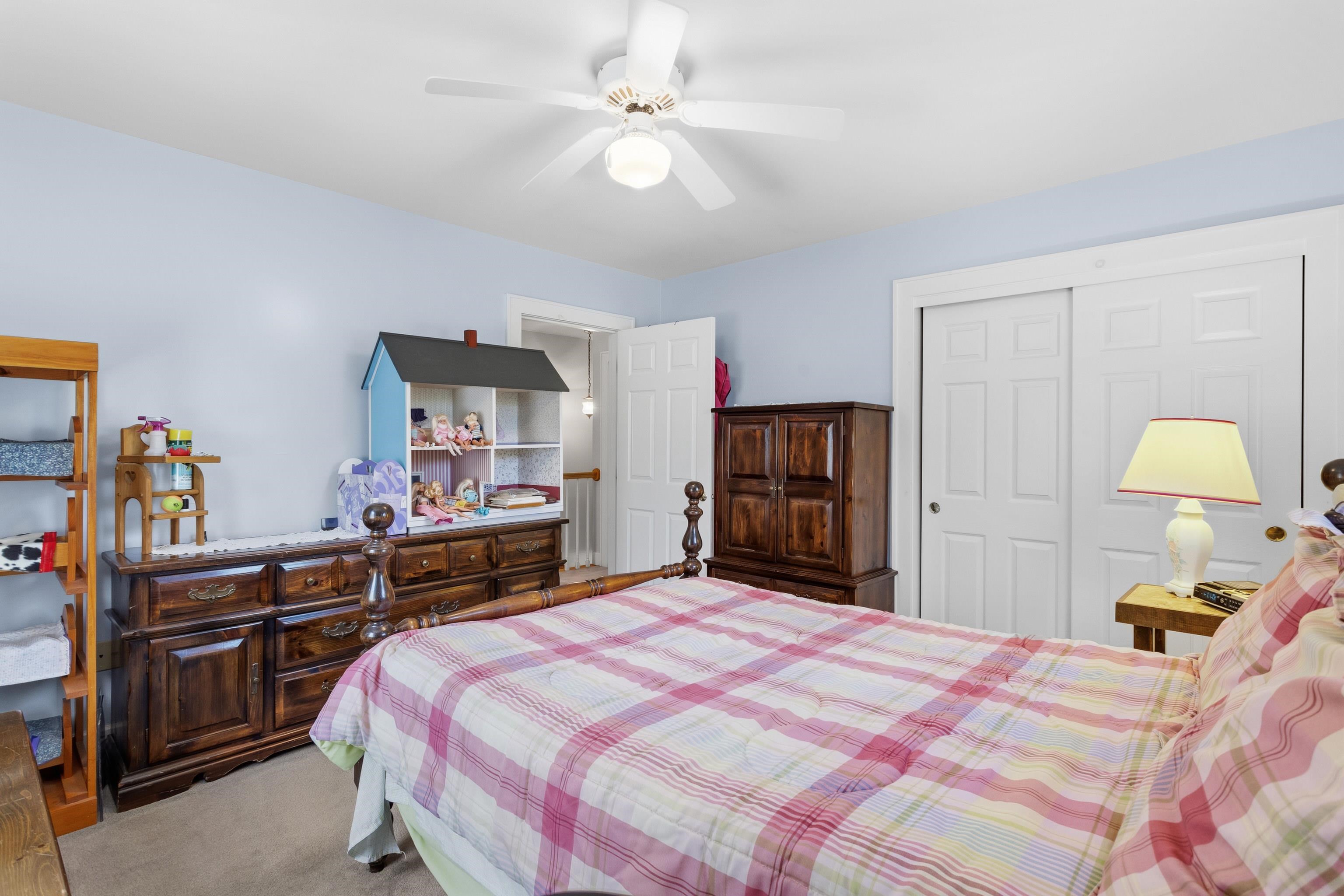 611 Coolidge Avenue Manchester, NH 03102 - Photo 37 of 55