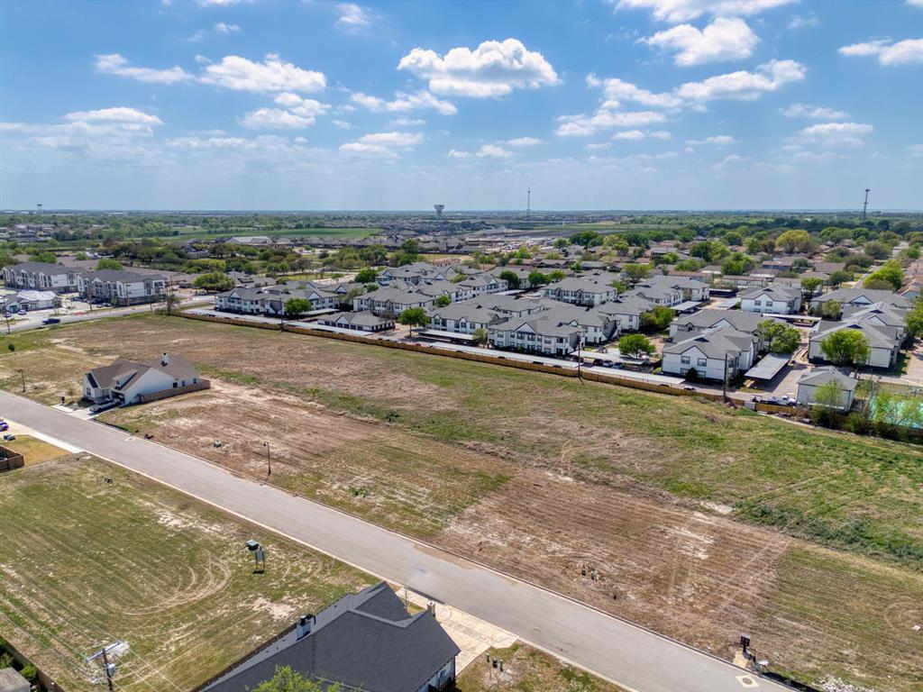1516 Tranquility Trail Waco, TX 76712 - Photo 6 of 10 a view of a city
