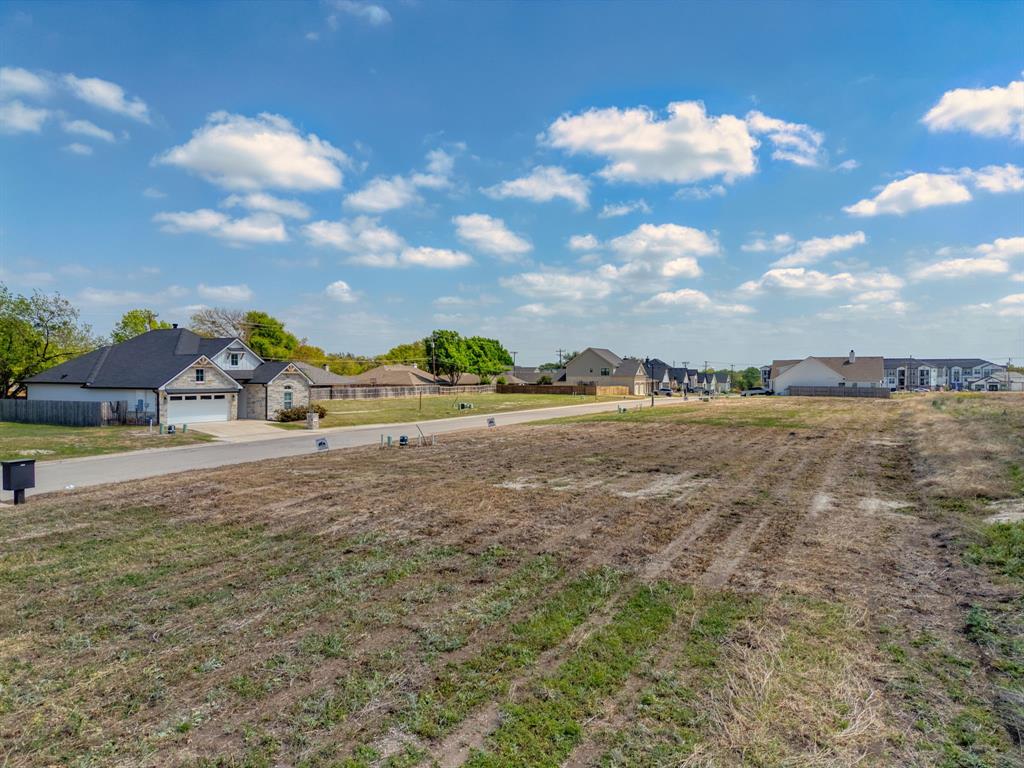 1516 Tranquility Trail Waco, TX 76712 - Photo 8 of 10 a view of yard with ocean view