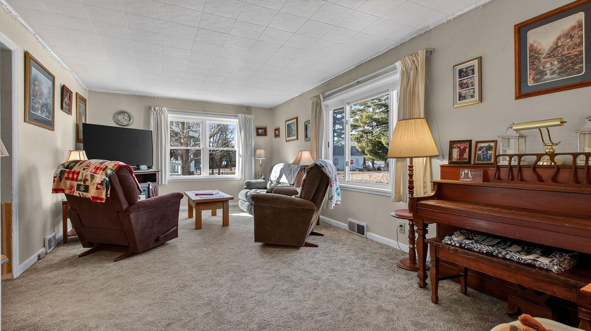 512 West Evans Street Rice Lake, WI 54868 - Photo 2 of 31