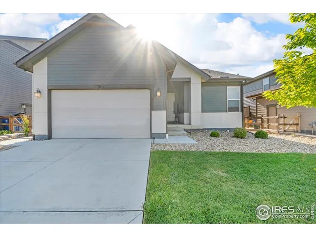 a view of a back yard of the house