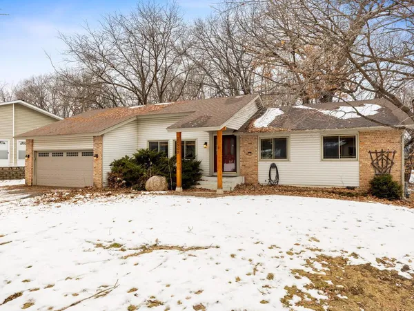 $385,000 | 12500 69th Avenue North, Maple Grove, MN 55369