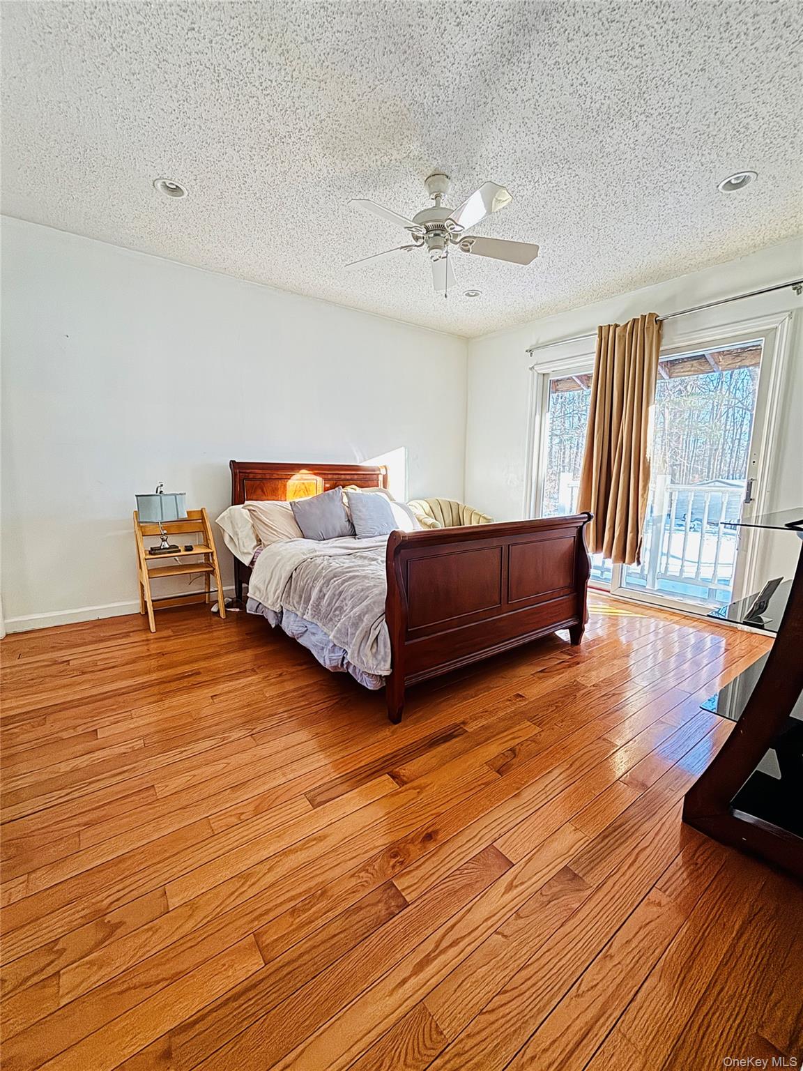 929 Fox Meadow Road Yorktown Heights, NY 10598 - Photo 9 of 39 Primary Bedroom features a lover's balcony * see remarks