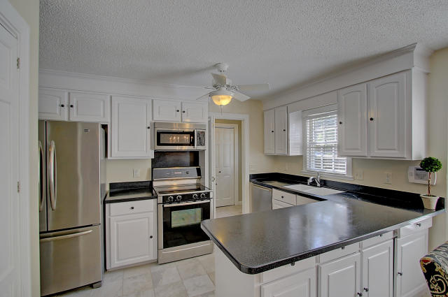 809 South Channel Court Charleston, SC 29412 - Photo 13 of 32 809 S Channel (21)0021