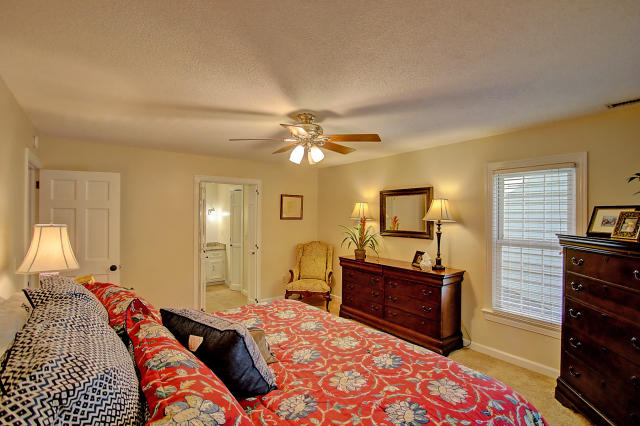 809 South Channel Court Charleston, SC 29412 - Photo 5 of 32 809 S Channel (13)0013