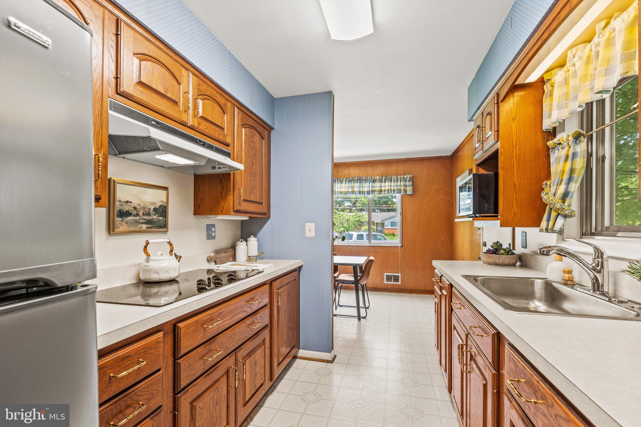 11105 Slye Court Silver Spring, MD 20902 - Photo 11 of 42 Kitchen