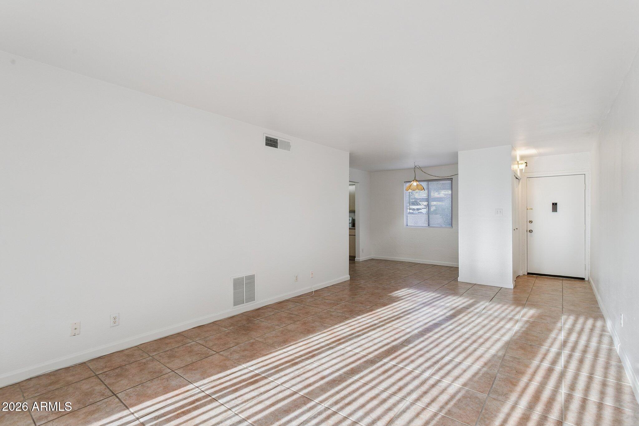 7625 East Camelback Road, Unit A144 Scottsdale, AZ 85251 - Photo 2 of 24 2-web-or-mls-7625-e-camelback-rd-144a