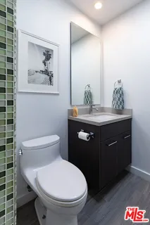 $1,800,000 | 3374 Canton Way, Studio City, CA 91604