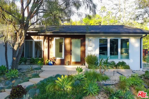 $1,800,000 | 3374 Canton Way, Studio City, CA 91604