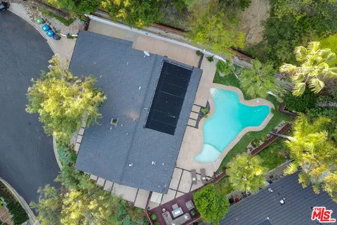 $1,800,000 | 3374 Canton Way, Studio City, CA 91604