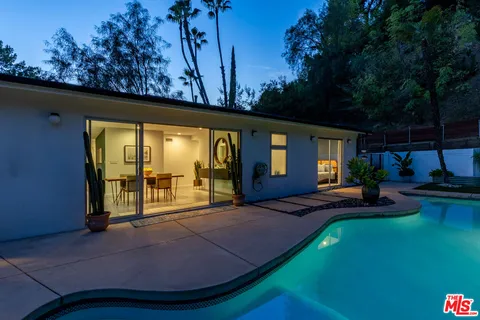 $1,800,000 | 3374 Canton Way, Studio City, CA 91604