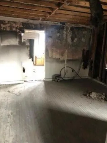 a close view of stove