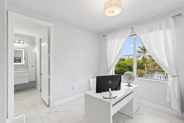 $1,750,000 | 4918 Southwest 195th Terrace, Miramar, FL 33029