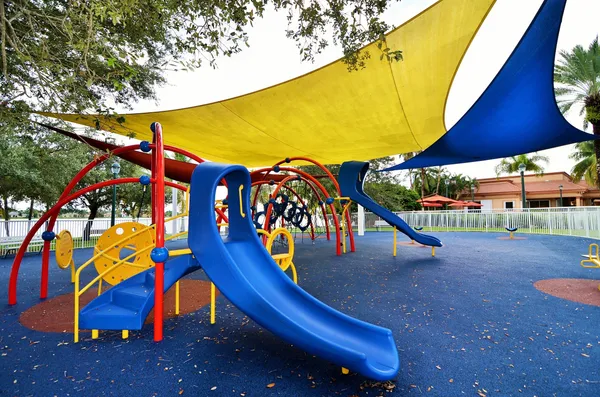 $1,750,000 | 4918 Southwest 195th Terrace, Miramar, FL 33029