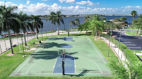 $1,750,000 | 4918 Southwest 195th Terrace, Miramar, FL 33029