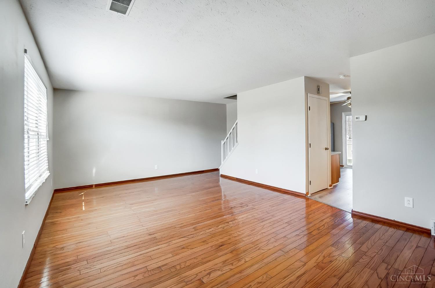 5563 Old Blue Rock Road Cincinnati, OH 45247 - Photo 8 of 48