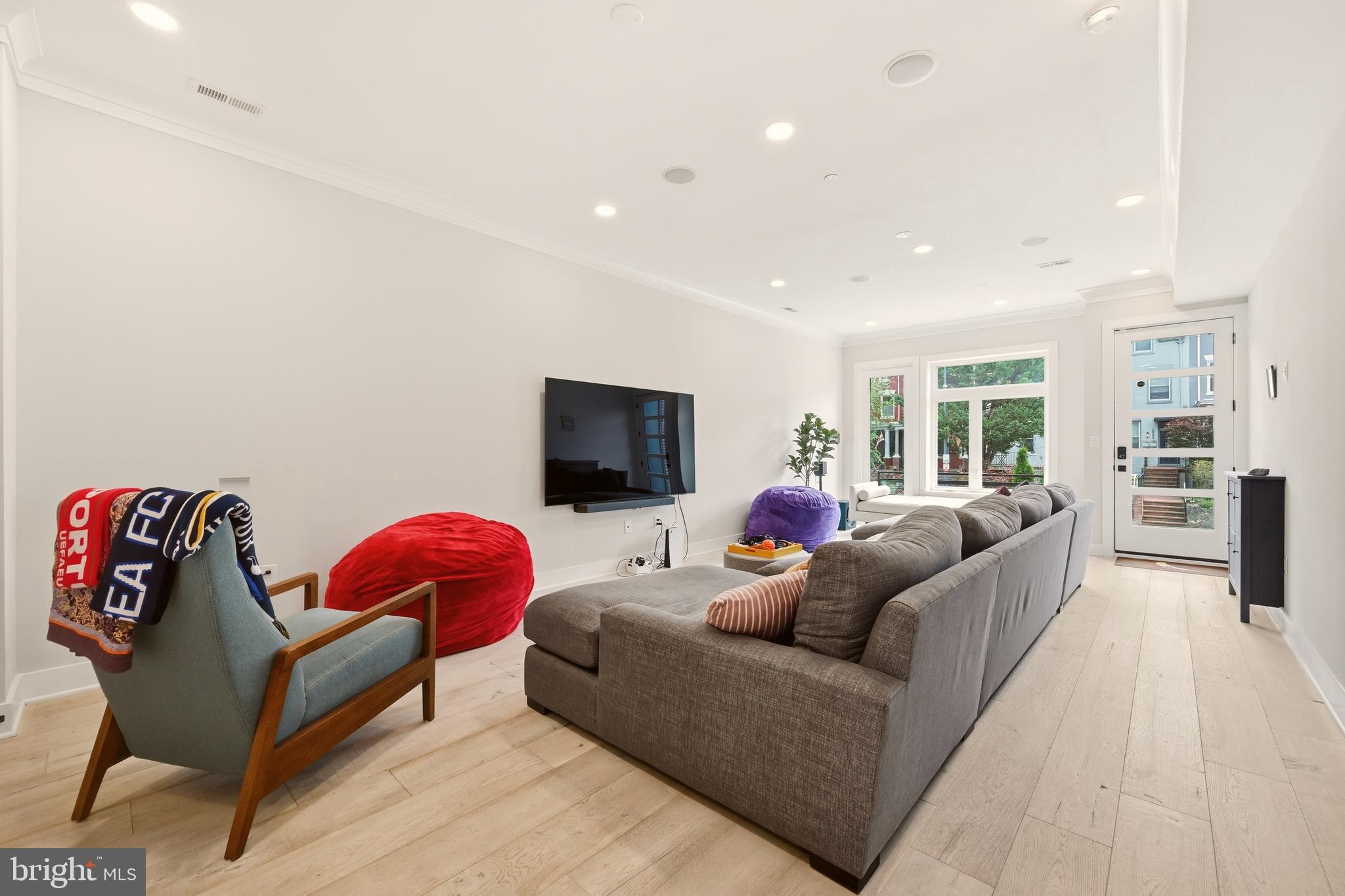 3554 13th Street Northwest, Unit 2 Washington, DC 20010 - Photo 5 of 43