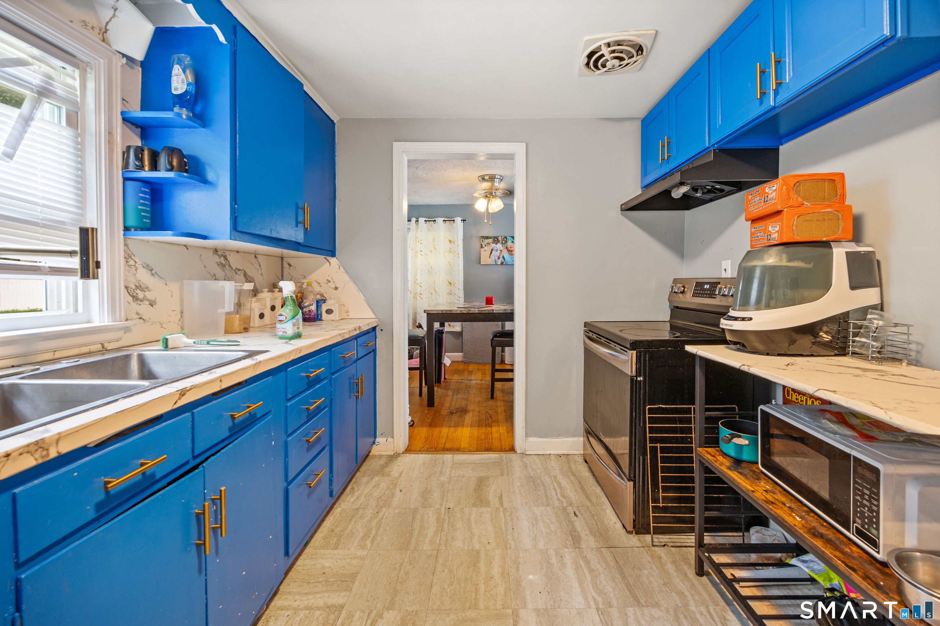 58 Robin Hill Road Meriden, CT 06450 - Photo 6 of 18 Gallery Image 6