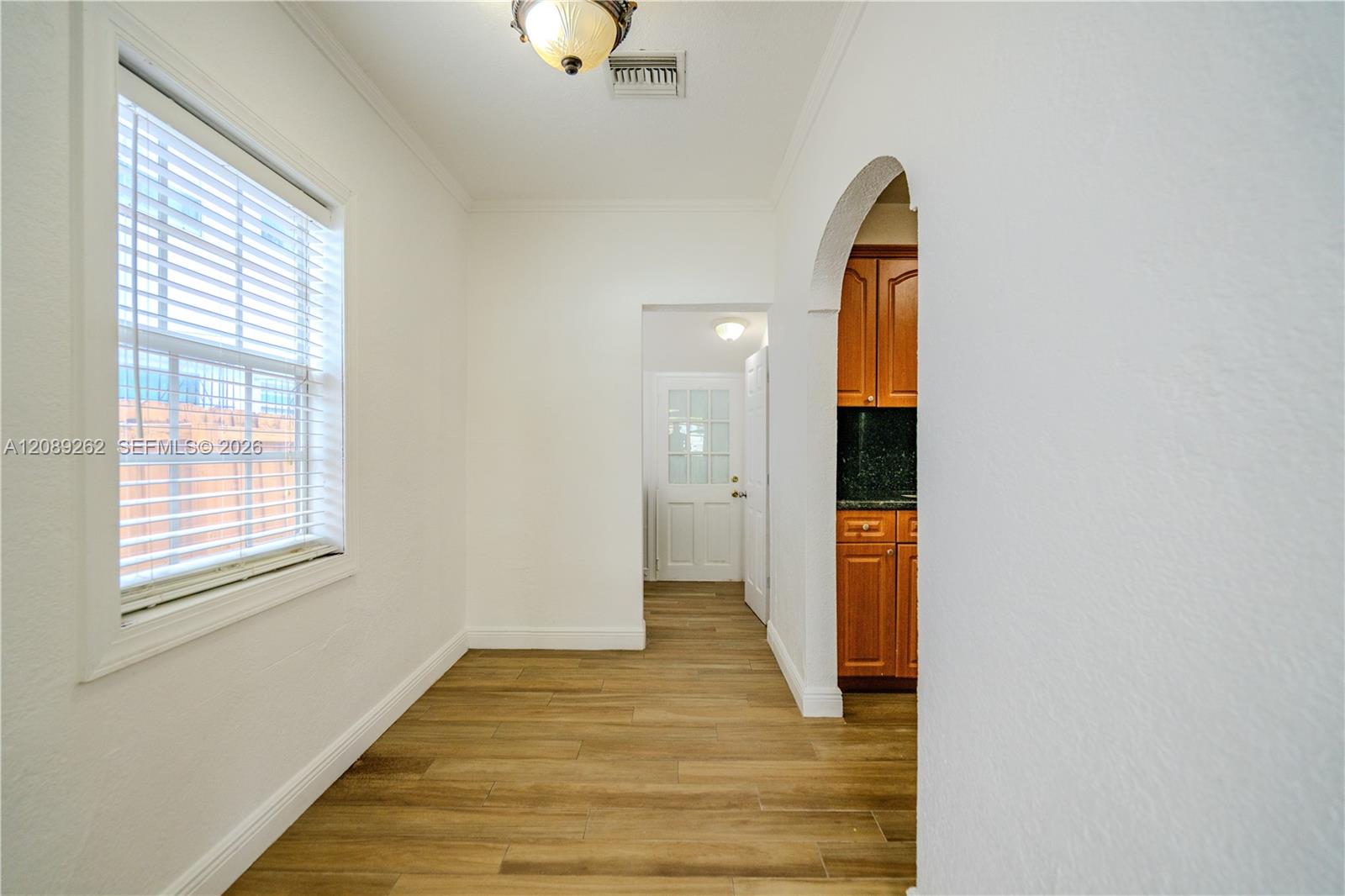 27 Southwest 55th Avenue Road, Unit F Miami, FL 33134 - Photo 14 of 30 Gallery Image 14