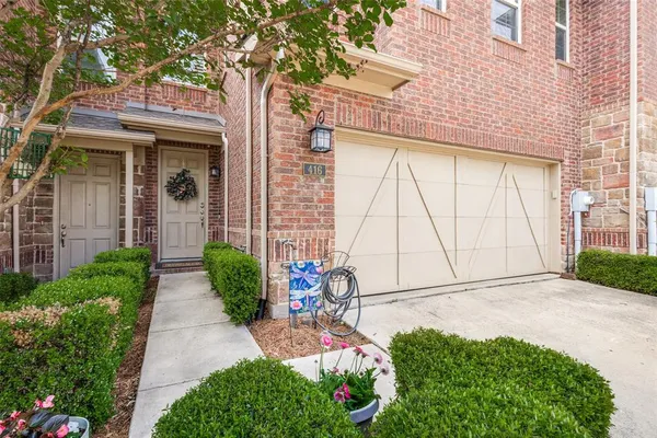 $380,000 | 416 Hunt Drive, Lewisville, TX 75067