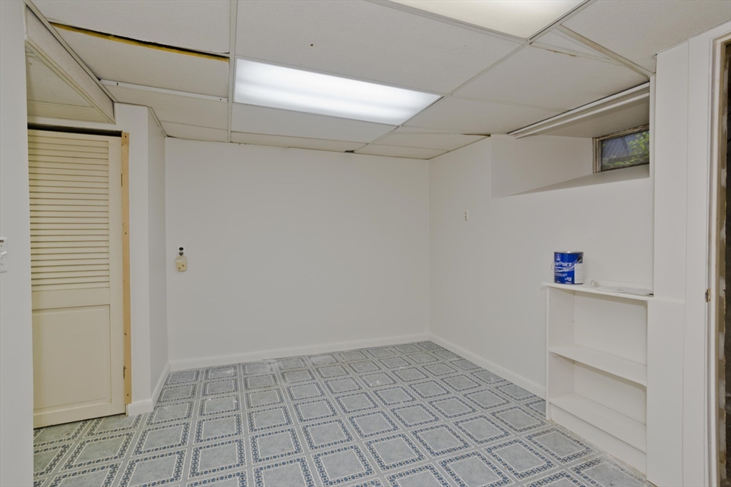 118 Woodland Road Springfield, MA 01129 - Photo 13 of 17