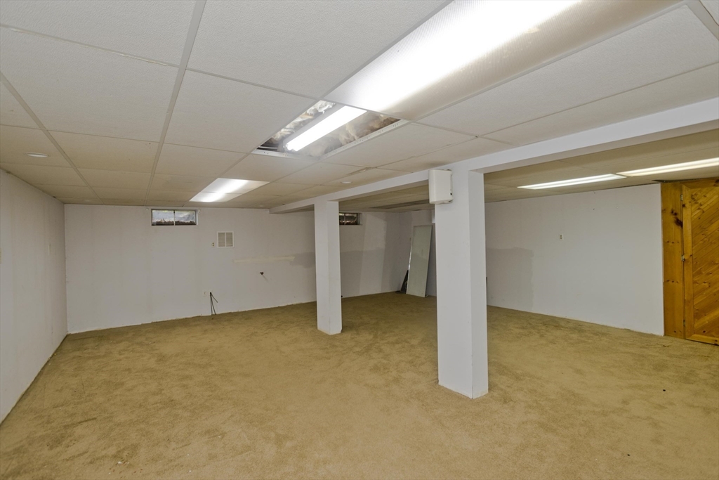 118 Woodland Road Springfield, MA 01129 - Photo 15 of 17