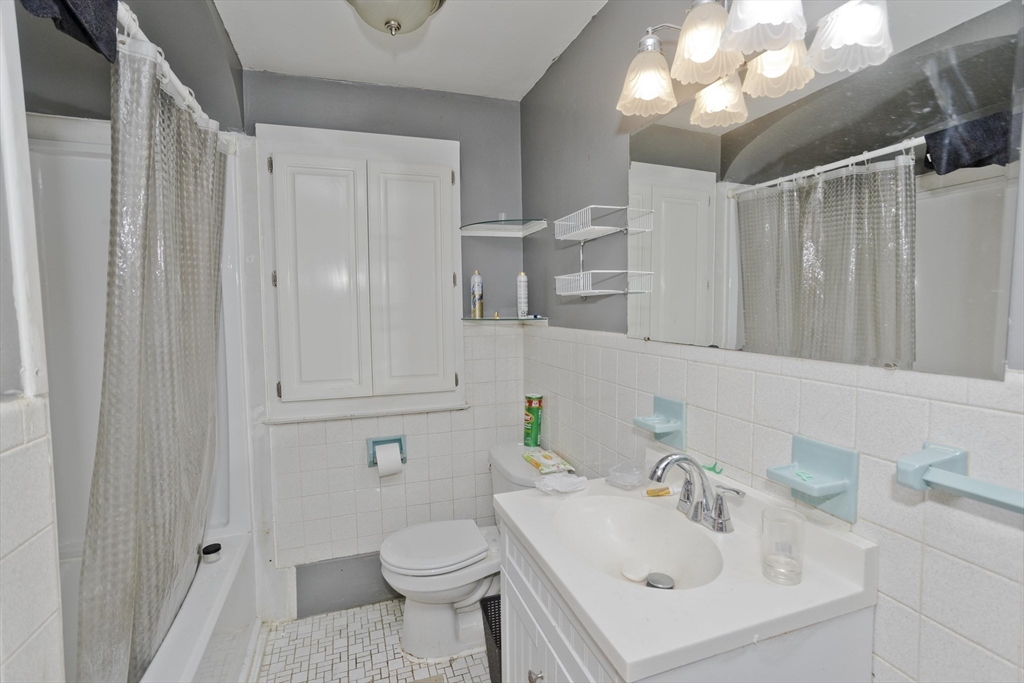 118 Woodland Road Springfield, MA 01129 - Photo 9 of 17