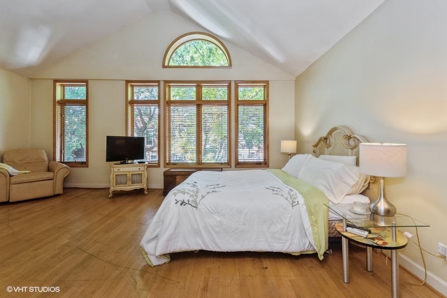 907 South Carpenter Street Chicago, IL 60607 - Photo 3 of 16 Gallery Image 3