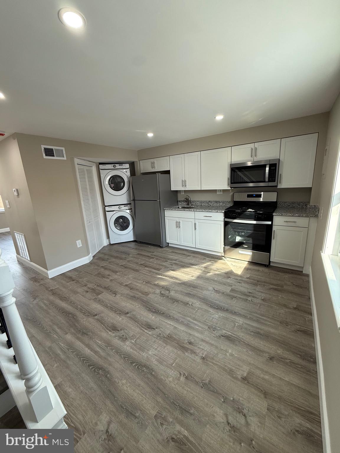 8031 Bank Street Baltimore, MD 21224 - Photo 4 of 16