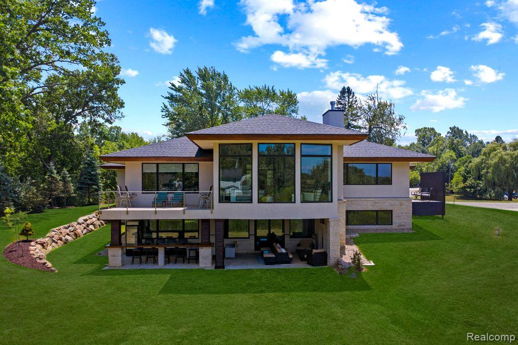 5270 Coomer Road Waterford, MI 48327 - Photo 10 of 92 Gallery Image 10